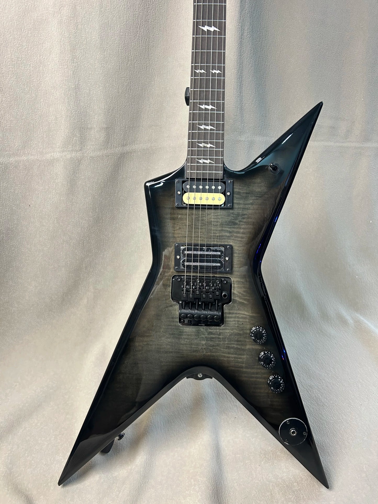 Dime Black Stealth