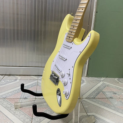 Strat Cream