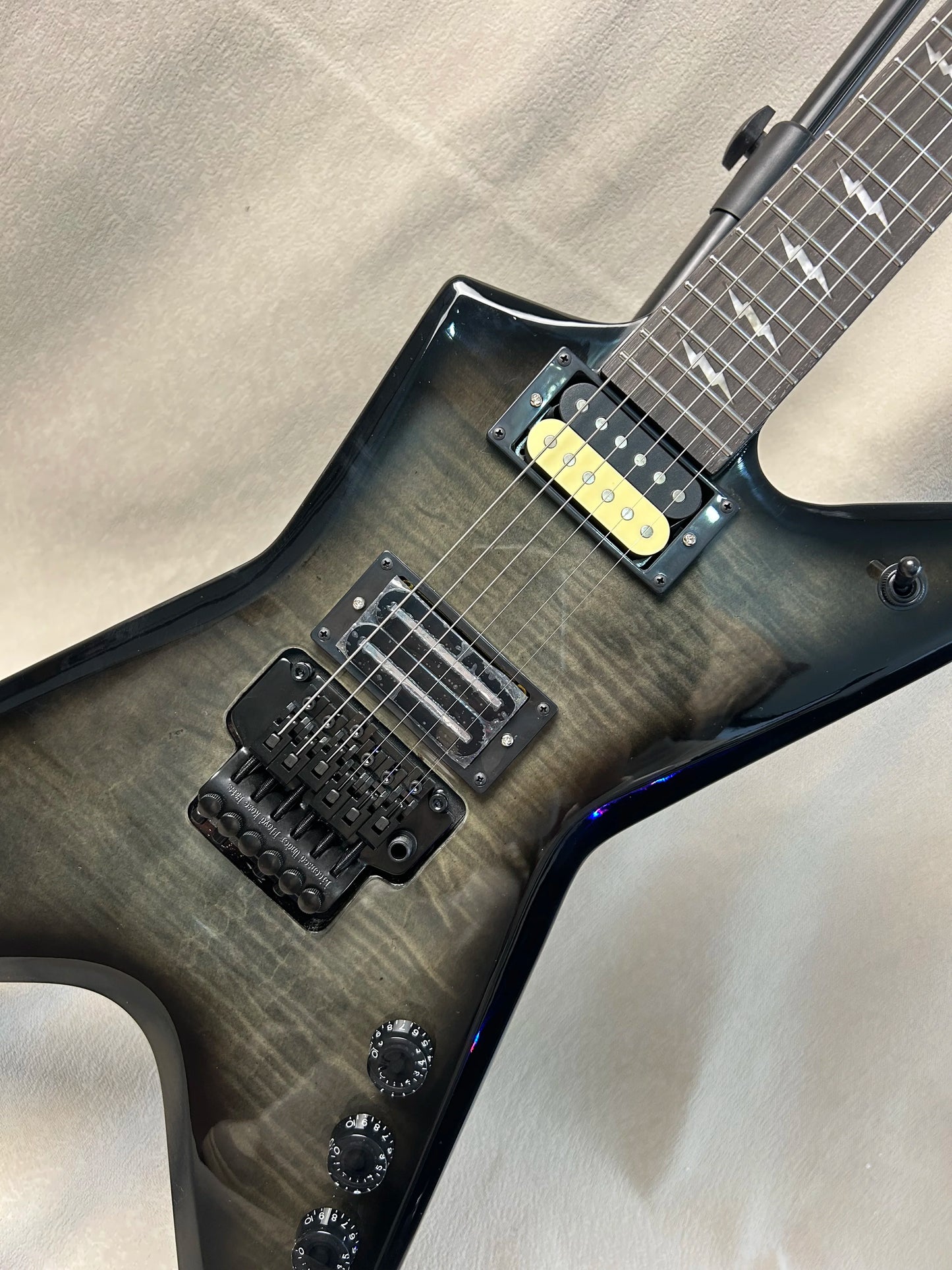 Dime Black Stealth