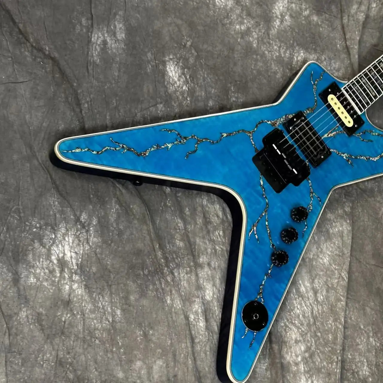 Dime Blue Bolt