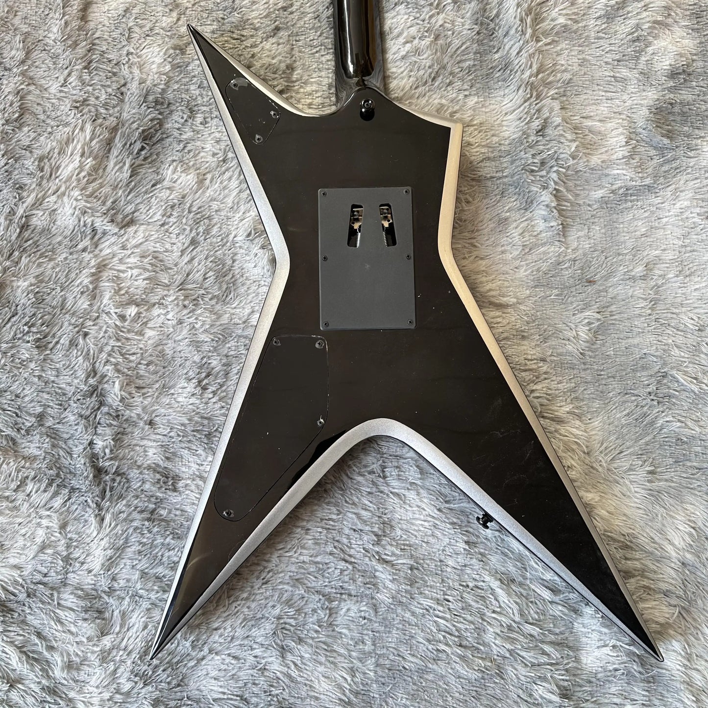 Dime Grey Black