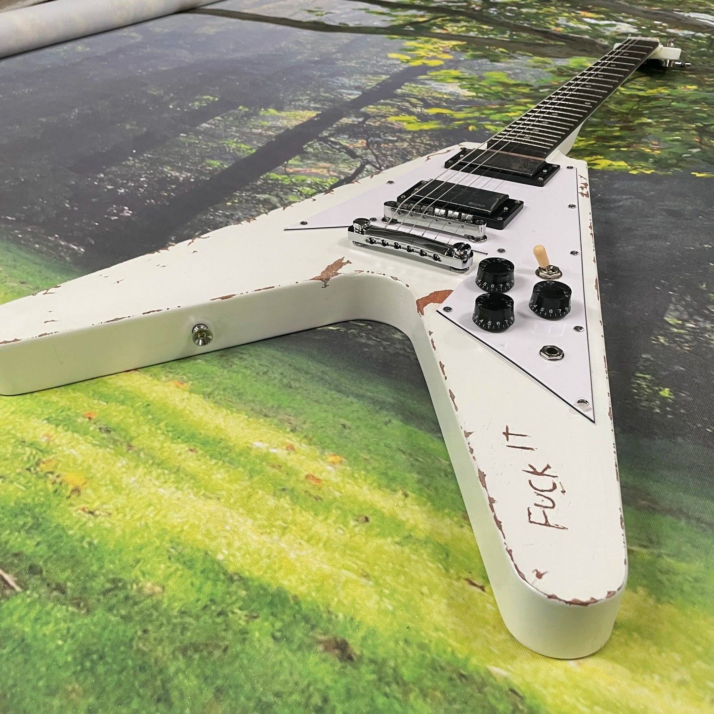 Hetfield Electra V