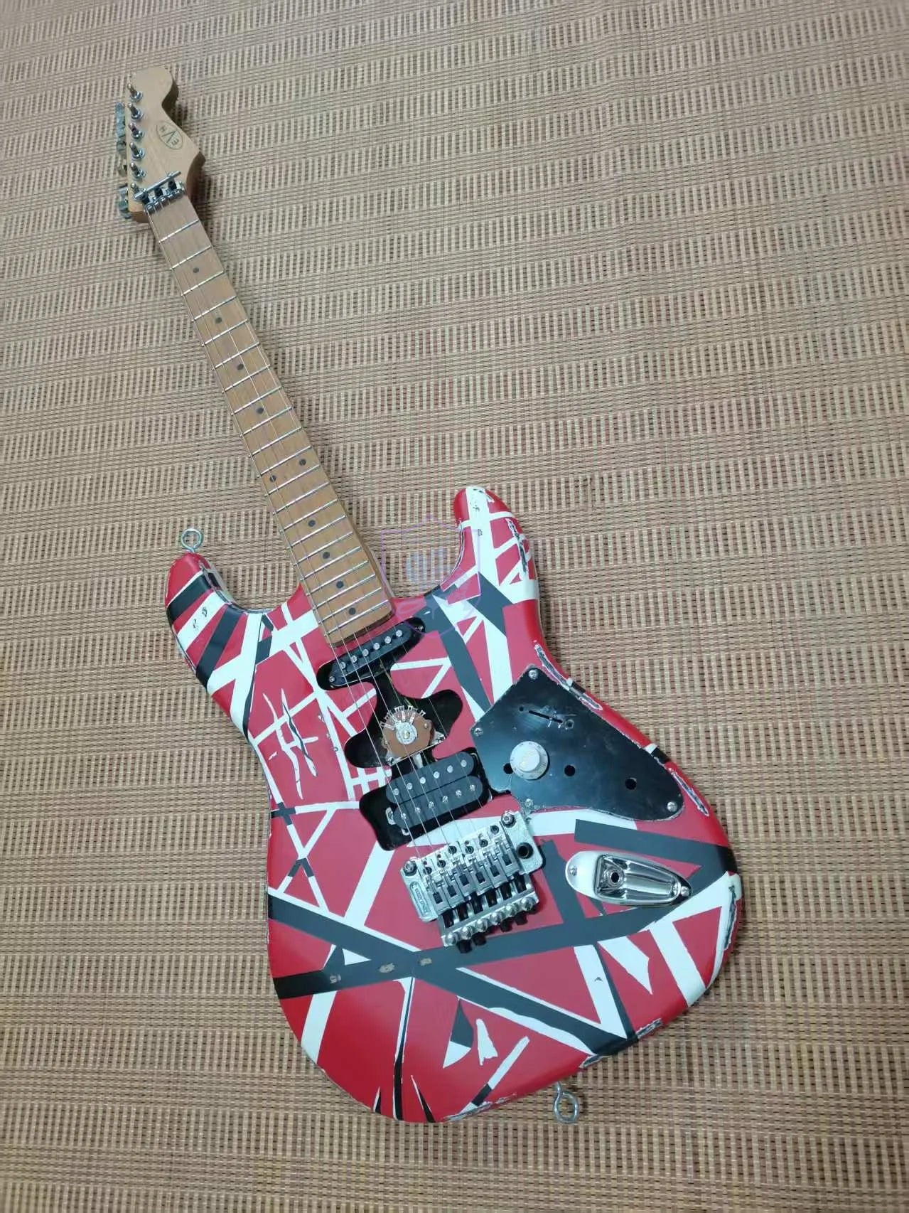 Halen r/w Stripe