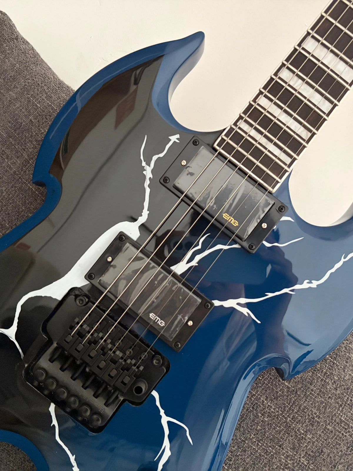 Zakk Lightning V(Fast Shipping For USA)